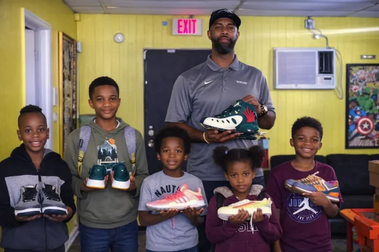 MPMP Community - Image No. 002 - Sub